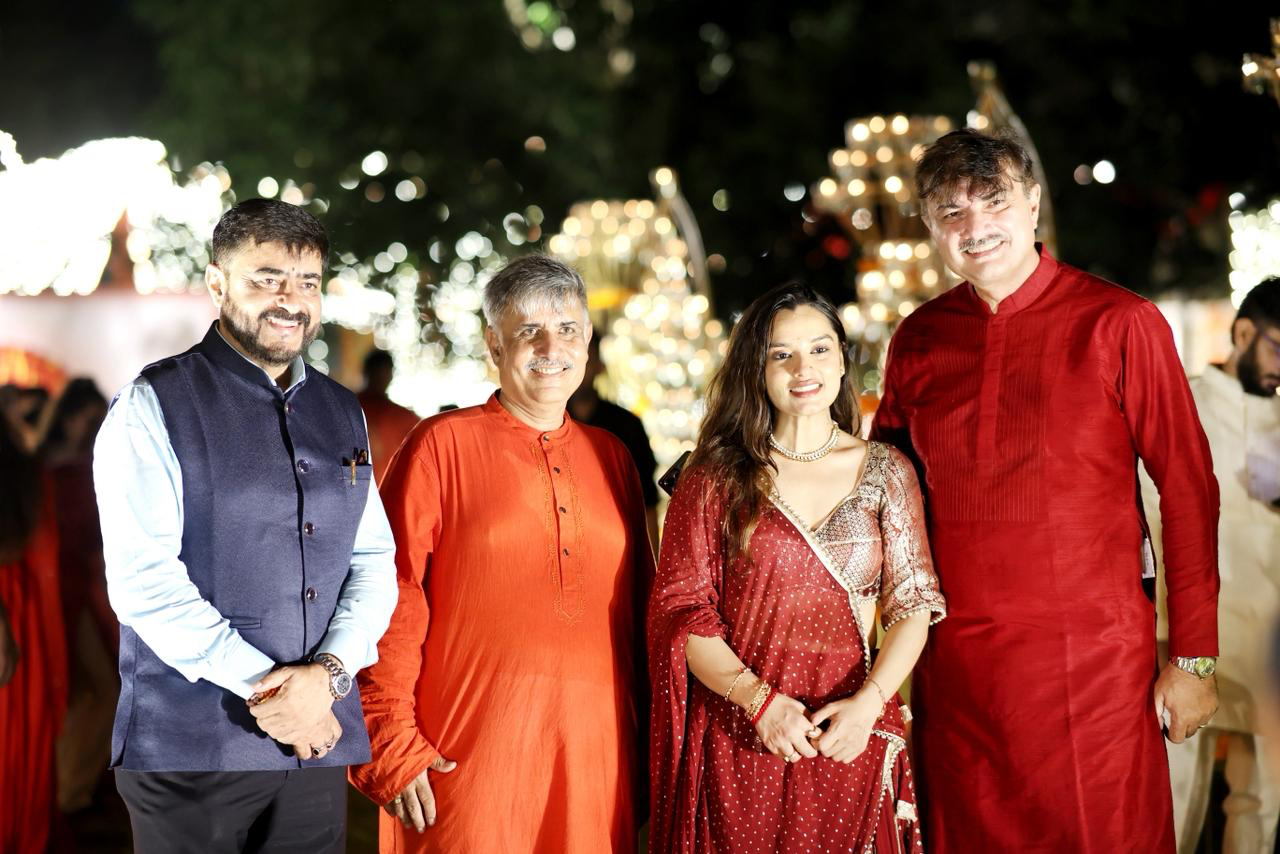 Anant gathering with the organisers
